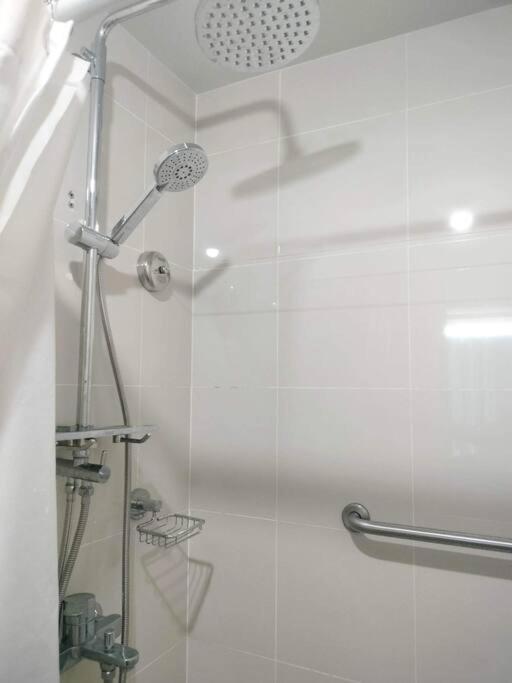 Cubao Manhattanheights U31N Tb, Studio Unit Manila Kültér fotó