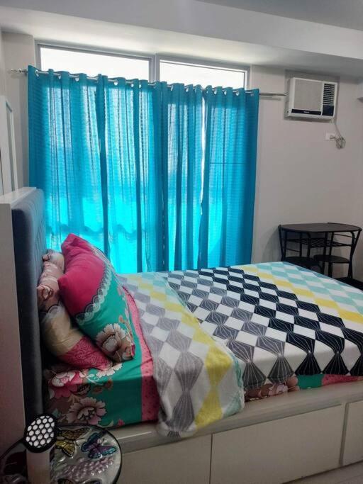 Cubao Manhattanheights U31N Tb, Studio Unit Manila Kültér fotó
