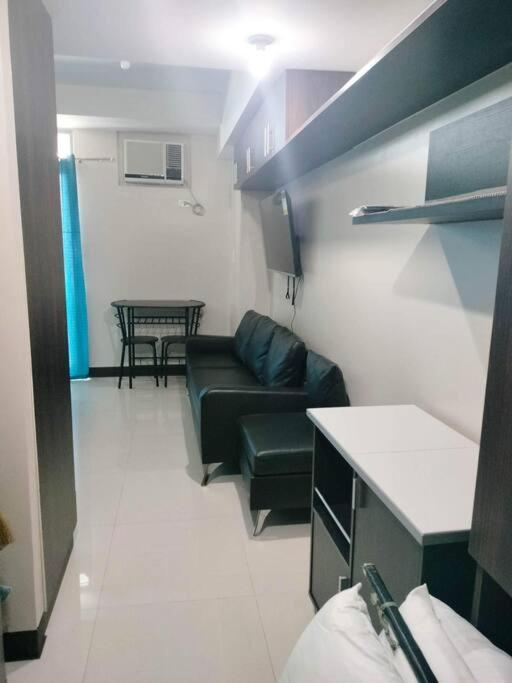Cubao Manhattanheights U31N Tb, Studio Unit Manila Kültér fotó